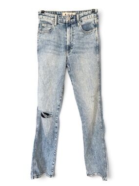 AMO Willa Slim Flare Wander Jeans with Knee Rip - 25x32
